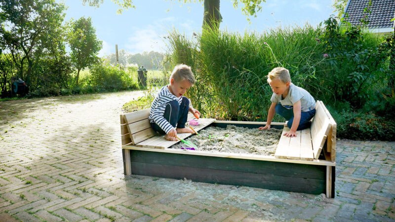 Selbstvertrauen als Mittelpunkt der Montessori Pädagogik - spiel-preis.de | RATGEBER