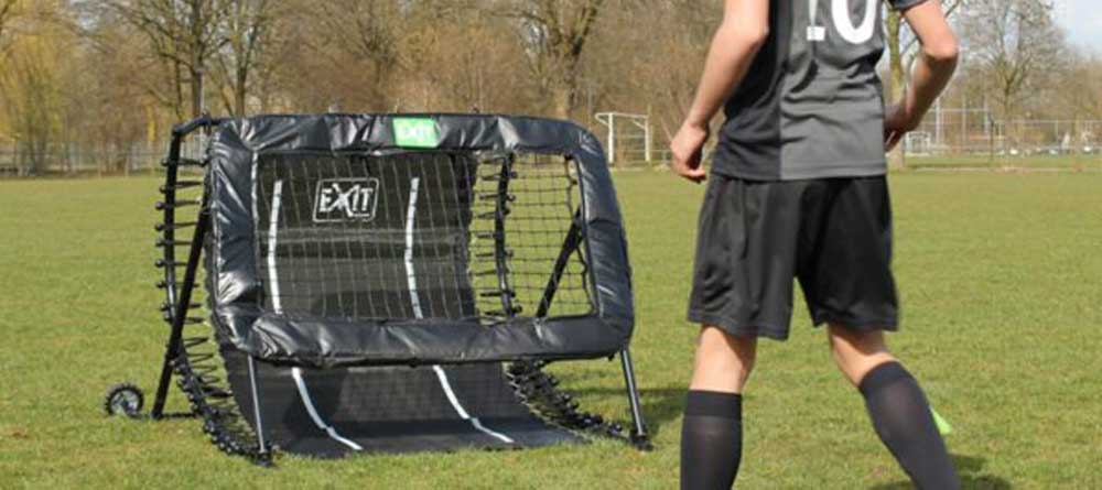 EXIT Kickback Fußball Rebounder 124x90cm für Profi Training - Ratgeber spiel-preis.de