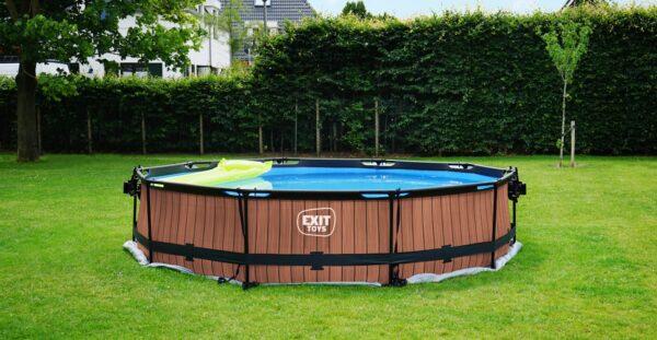 Dank Bodenplane wird der Pool im Garten auch von unten gut geschützt - RATGEBER spiel-preis.de