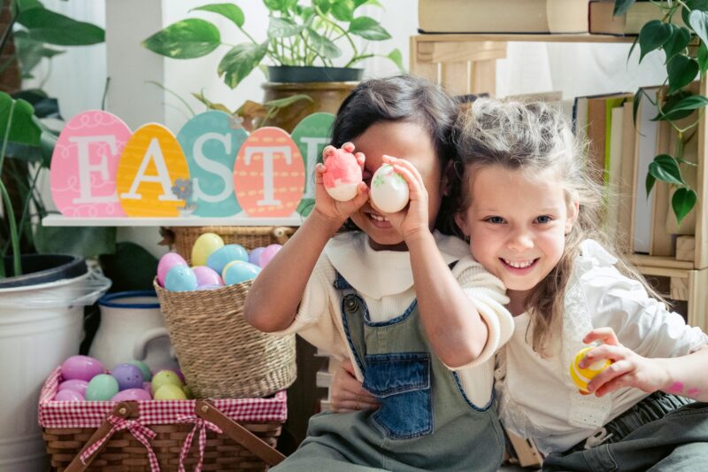 Ostern mit Kindern – Ratgeber rund um das Fest - Top10 der Aktivitäten über die Feiertage - spiel-preis.de