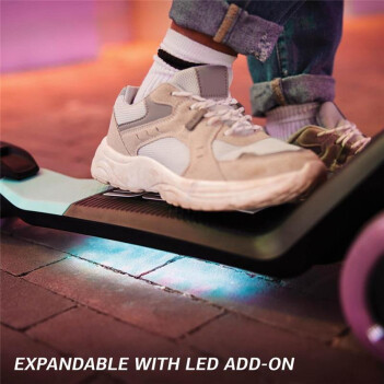 BERG Scooter - Tretroller Nexo inkl. Lights LED-Räder + LED-Deck